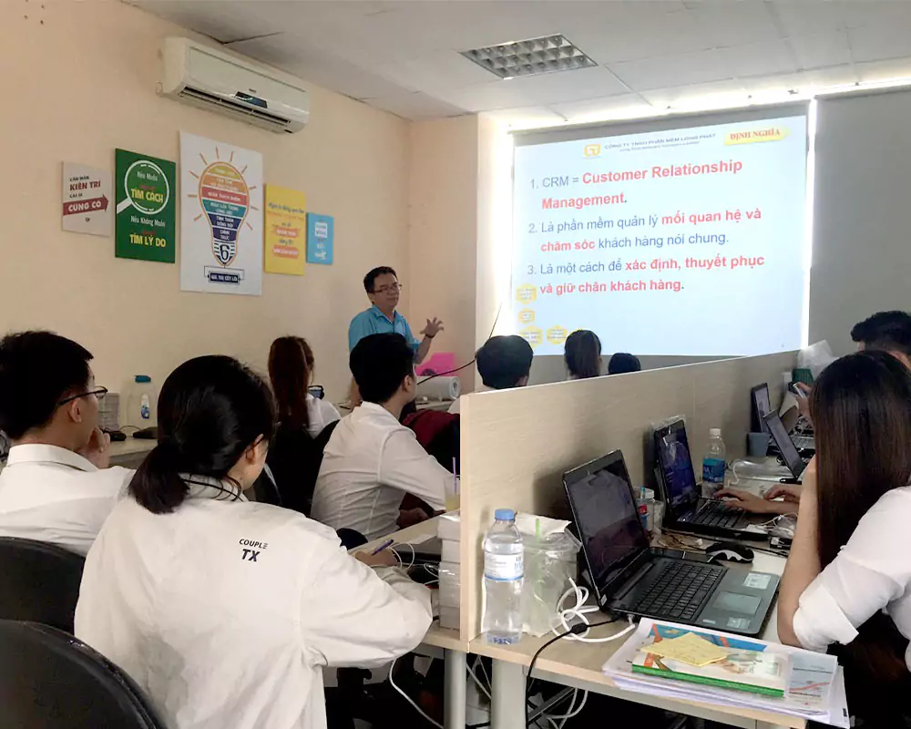 kh-crm1-10-661ce2d5c9d2f